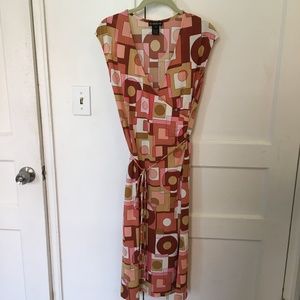 Bebe Mod Print Cap Sleeve Wrap Dress